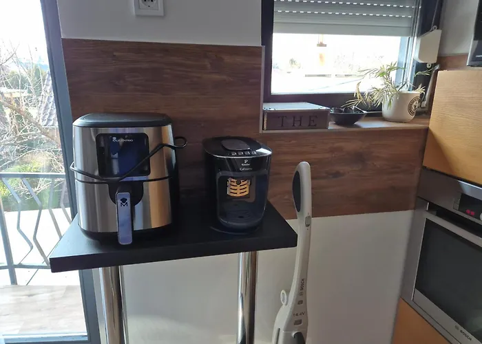 Lägenhet Toelgyes Apartmanhaz