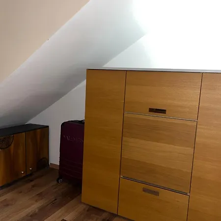 Apartment Toelgyes Apartmanhaz *