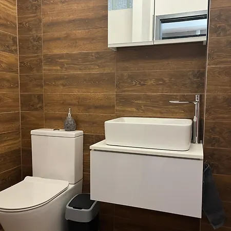 Apartment Toelgyes Apartmanhaz